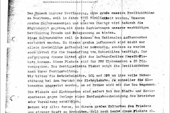 Historische Unterlage aus dem Stadtarchiv: Komite zur Förderung des nationalen Aufbauwerks schreibt an die Betriebsleiter, um dort Klebeplakate für den bau der Freilichtbühne Marienberg aufzuhängen.