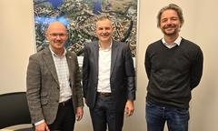 Oberbürgermeister Daniel Keip, IHK-RegionalCenter-Leiter Christoph und Jens Tober, Leiter des Amtes für Wirtschaftsförderung.