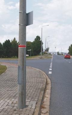 Straßenlampen im Gewerbegebiet