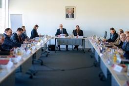 Landräte, Oberbürgermeister, Ministerpräsident Woidke und Innenministerin Lange tagten zum Thema Migration