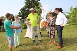 OB Scheller mit seiner Vorgängerin Dr. Dietlind Tiemann sowie den Vorstandsmitgliedern Andreas Griebel, Achim Lengler und Ulrike Stasche.