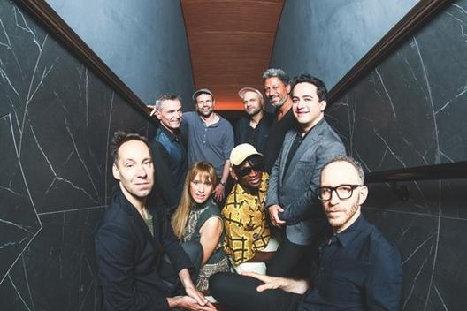 Musiker von Jazzanova Live