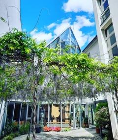 Der Lesehof in der Fouqué-Bibliothek