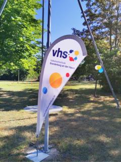 Banner/Fahne der Volkshochschule