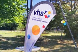 Banner/Fahne der Volkshochschule