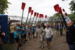 Zur Eröffnung des Festes bildet der RC Plaue (Havel) e.V. für die Festgäste ein Spalier.