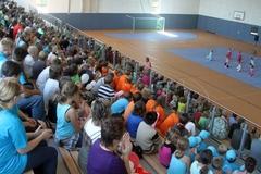 Neue Dreifeldersporthalle in Besitz genommen