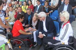 Martina Willing als Ehrengast bei der Kanu-EM 2014 im Gespräch mit Bundesaußenminister Dr. Frank-Walter Steinmeier, Oberbürgermeisterin Dr. Dietlind Tiemann und Ministerpräsident a.D. Matthias Platzeck.