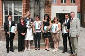 Ausbildungsverträge überreicht