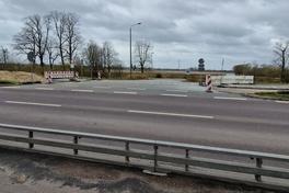Die Kreuzung Potsdamer Straße zur Potsdamer Landstraße in frühen Baustellenzeiten.
