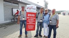 Gute Bekannte: Das Brandenburger Team mit dem niederländischen ICF-Board-Mitglied Elly Muller.