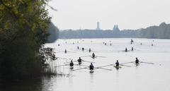 Frauen-Einer bei der Kleinboot-DM 2022 in Krefeld.