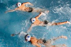 schwimmende Wasserballer