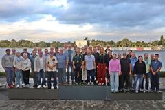 Gruppenbild der ehemaligen Olympiasieger und Weltmeister.