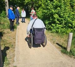 Rampentest mit dem Rollstuhl.