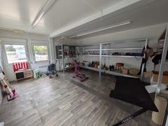 Blick ins Innere des Tauschmarktes.