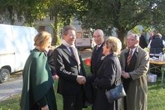 Oberbürgermeisterin Dr. Dietlind Tiemann begrüßt Ehrenbürger Prof. Dr. Dr. h.c. Wolfgang Huber