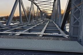 mittleres Brückeneld