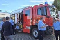 Das Hilfeleistungslöschgruppenfahrzeug HLF 20 der Ortsfeuerwehr Brandenburg.