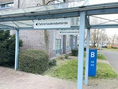 Hinweisschild der Fahrerlaubnisbehörde
