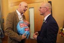 Auch der BSC Süd-Vorstand Peter Janeck gratulierte.