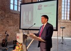 Oberbürgermeister Steffen Scheller hieß die Studierenden herzlich in der Stadt willkommen.