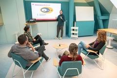 Diskussion im Zukünftelabor.