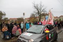 Umzugswagen auf der Steinstorbrücke.