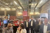 Einblick in die Messehalle.